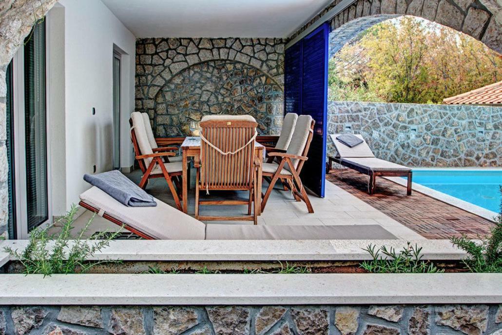 Apartments Petra Njivice Dış mekan fotoğraf